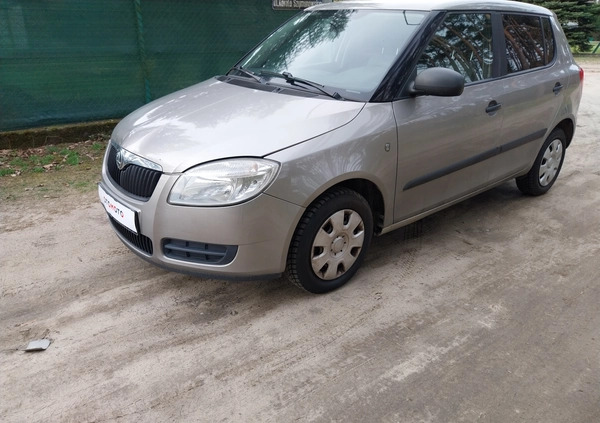 Skoda Fabia cena 8900 przebieg: 236000, rok produkcji 2009 z Oborniki małe 46